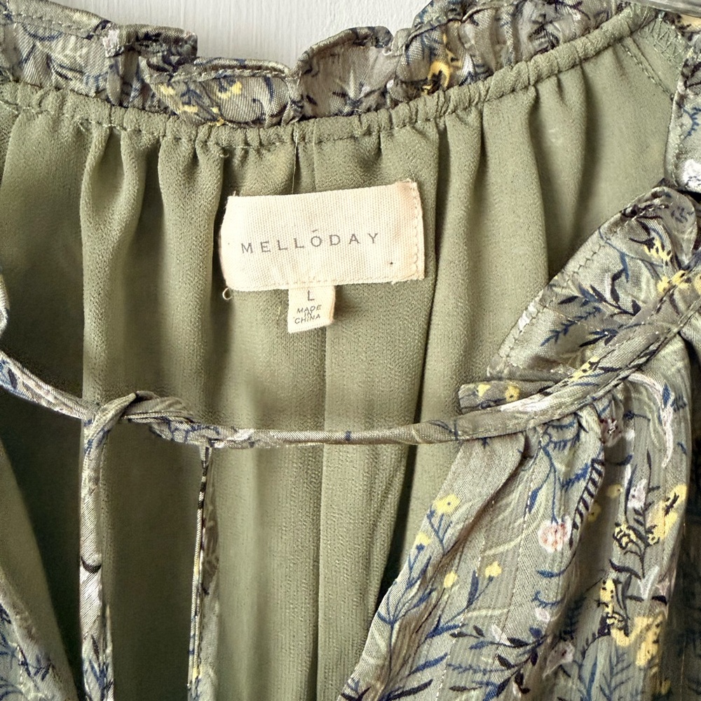 MELLODAY Olive Floral Blouse - Picture 3 of 4